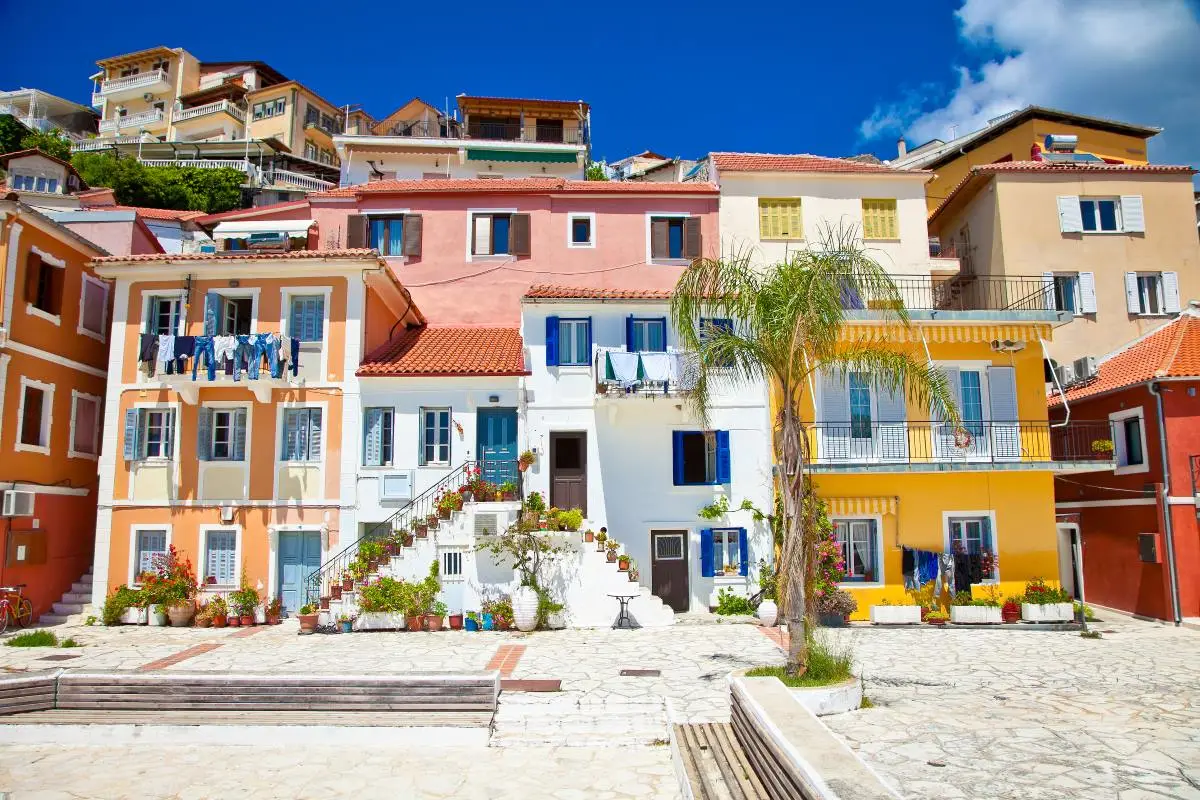 investing greece island 3