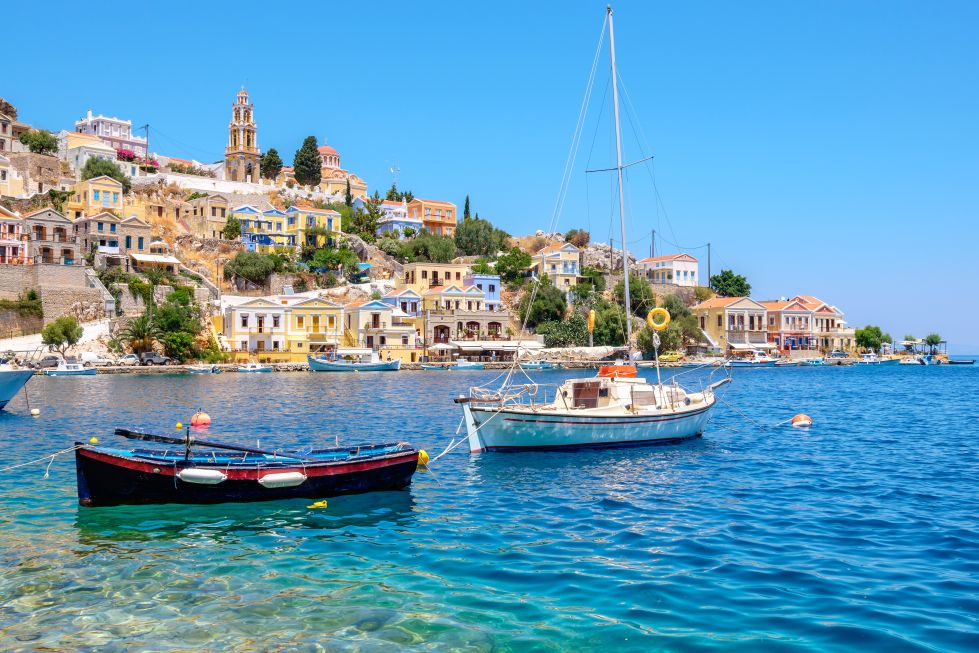 Why Some Investors Choose Greece Even When It’s Not the Cheapest Option
