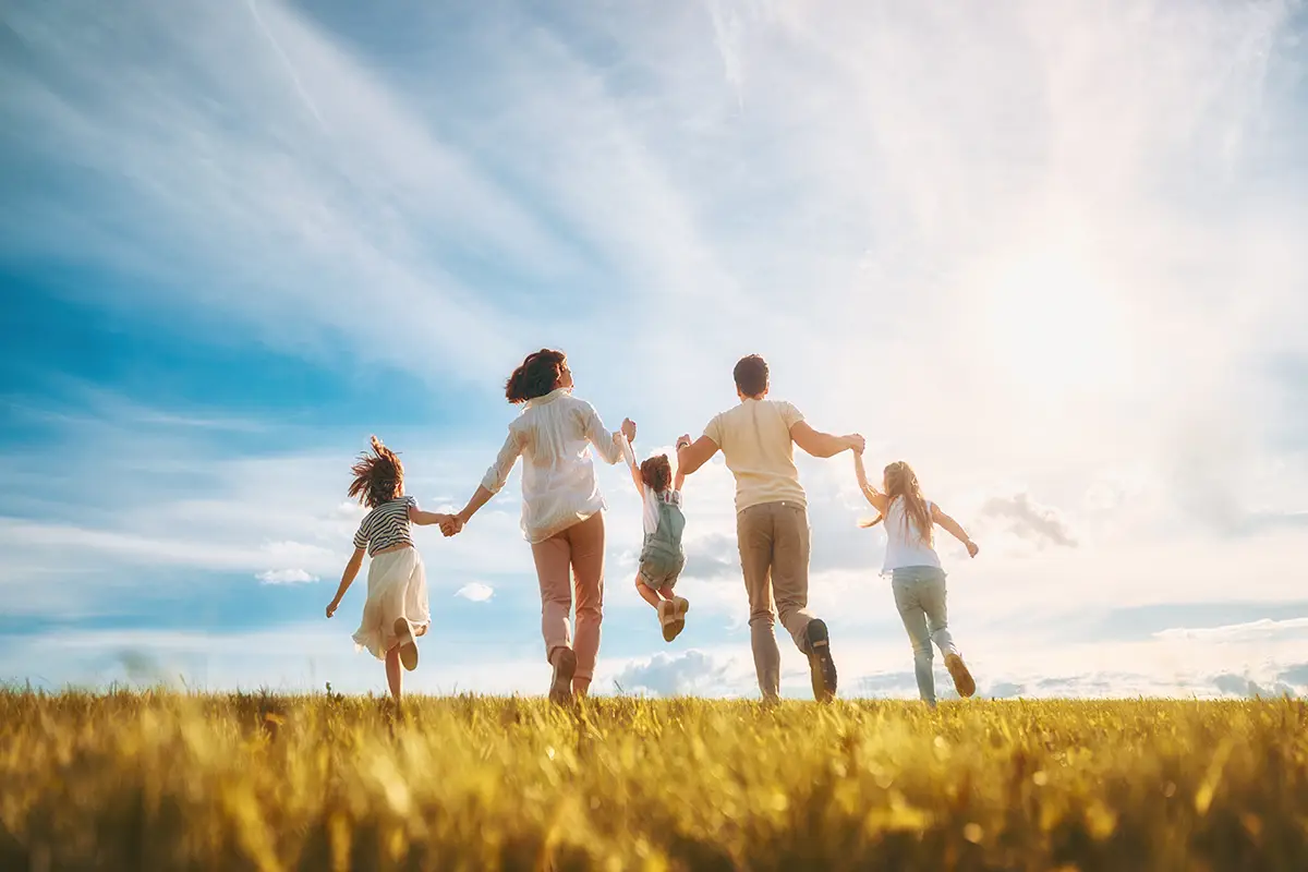 Family Reunification Visas: Your 2025 Ultimate Guide